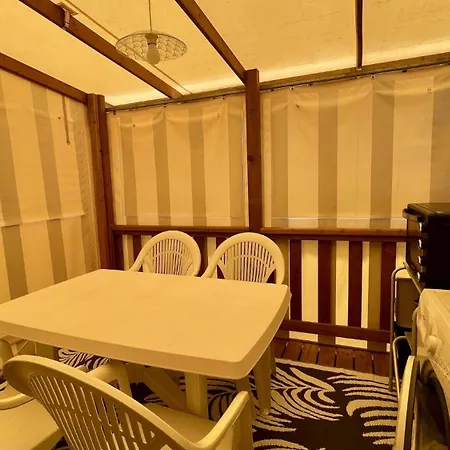 Dom wakacyjny Jf79 Mobile - 2 Bedrooms In Family