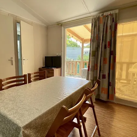 Dom wakacyjny Jf79 Mobile - 2 Bedrooms In Family *
